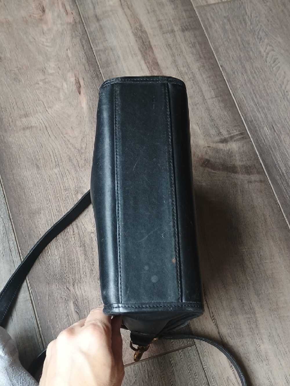 Vintage Coach Court Bag #9870 Black Leather Top-Handle Cross Body Bag Purse - Picture 15 of 16